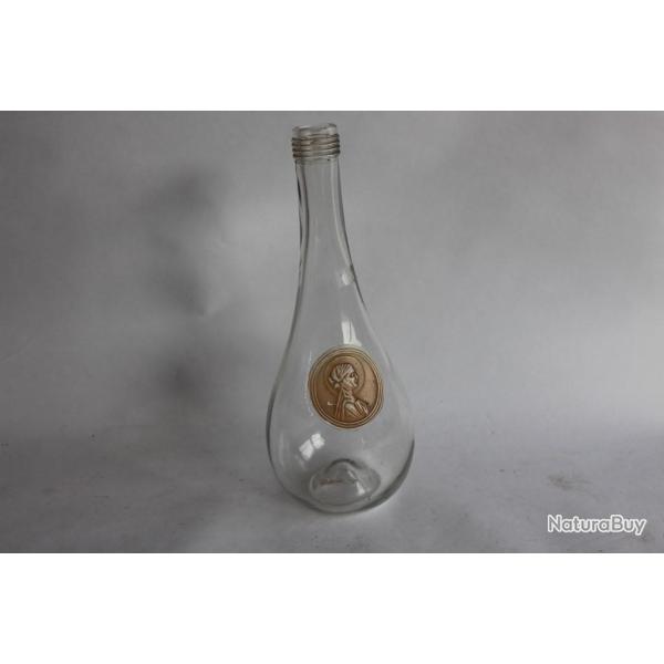 Bouteille LALIQUE Clos Sainte Odile Art de la table