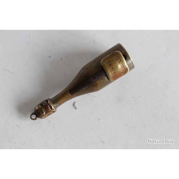 Coupe cigare bouteille champagne Veuve Cliquot