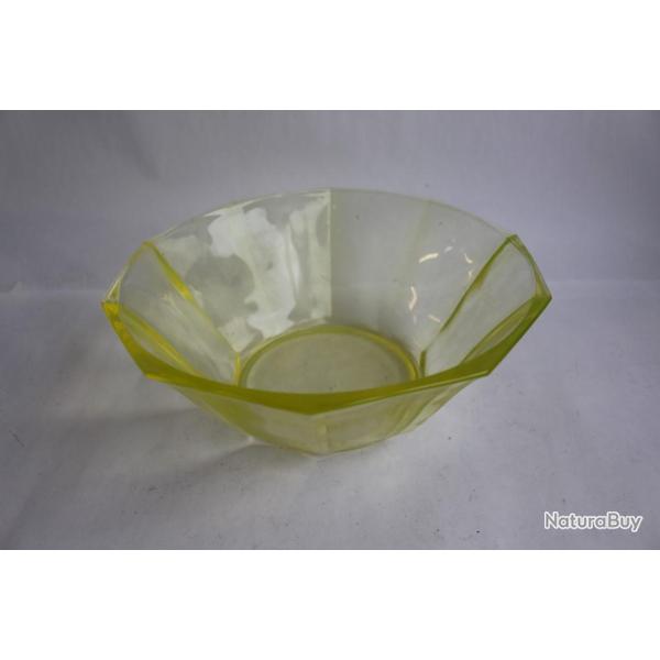 Coupe en verre � l'urane (Ouraline) Art de la table