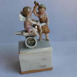 Boite porcelaine pour alliances mariage