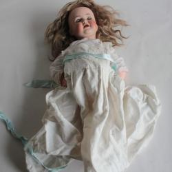 Poup&eacute;e ancienne K&R Simon & Halbig t&ecirc;te porcelaine