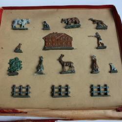 Boite de figurines plomb demi rond de bosse  Ferme Suisse
