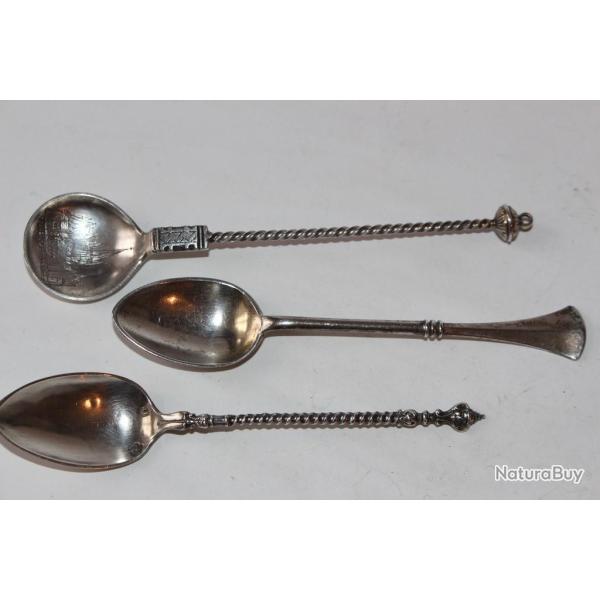 Trois anciennes cuill�res de collections argent