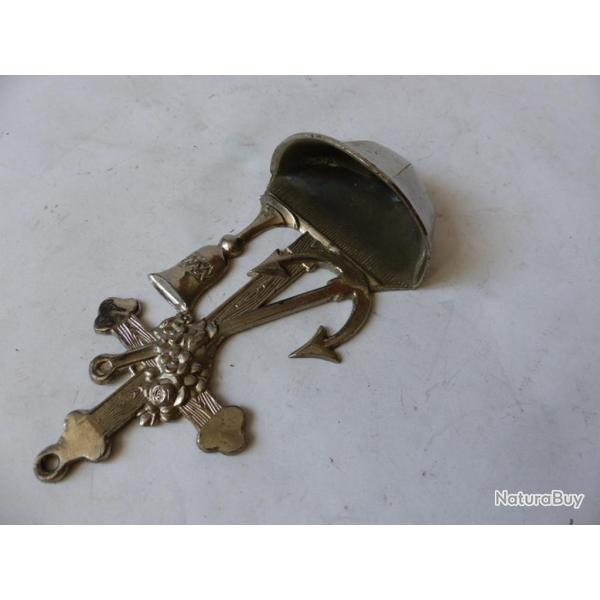 Ancien B�nitier m�tal nickel� objets de culte religion