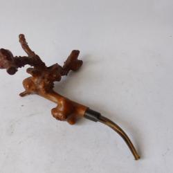 Fume cigarette pipe Art populaire