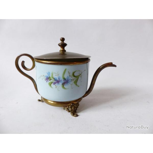 Boite porcelaine Napol�on III  th�i�re