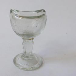 Ancien rince oeil - oeill&egrave;re optique m&eacute;decine