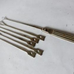 Curettes ut&eacute;rines tranchantes instruments de m&eacute;decine