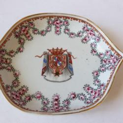 Ancien ravier porcelaine armori&eacute; Antiquit&eacute;s Art de la table