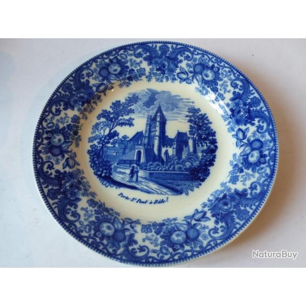 Assiette en fa�ence de Nyon Porte St Paul � B�le Art de la table