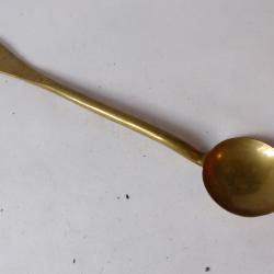 Grande cuill&egrave;re de service laiton cuisine restaurant