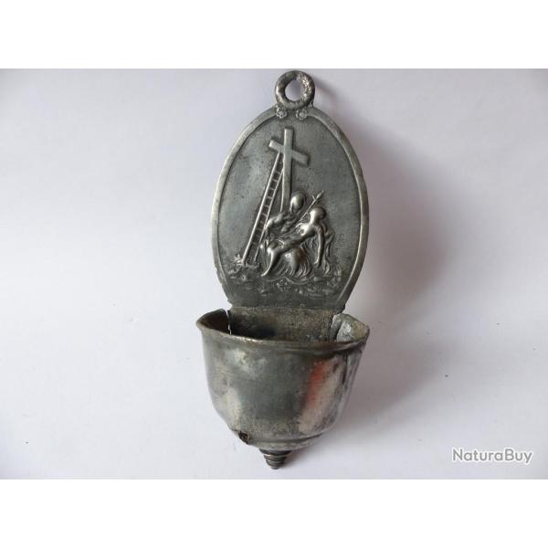 Ancien b�nitier �tain objets de culte religion