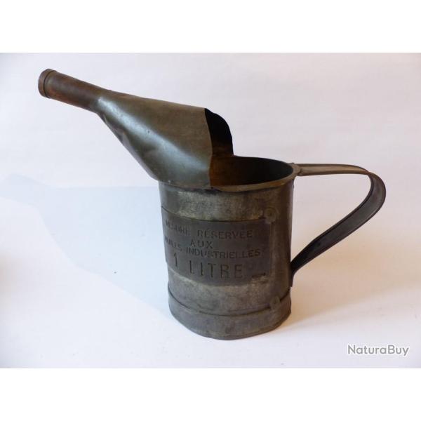 Verseuse mesure  pour huile m�canique automobile