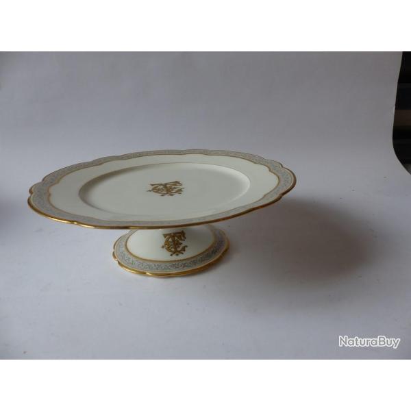 Coupe a p�tisseries porcelaine  Grand d�pot rue Drouot  TC