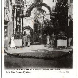 CPA La Rochette (Savoie) fêtes des Eaux