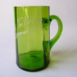 Verre souvenir &eacute;maill&eacute;  souvenir de Vallorbes