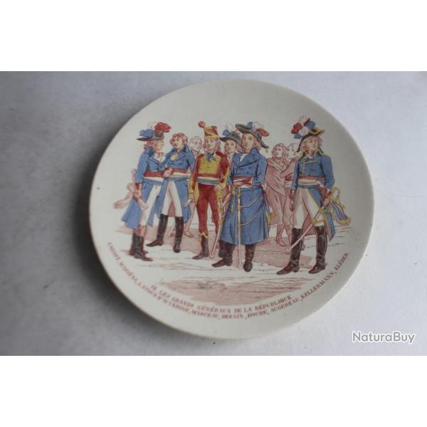 Assiette Sarreguemines grands g�n�raux r�publique N�:12 Carnot...