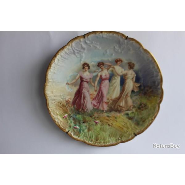 Grande assiette decorative Limoges Napoleon III femmes