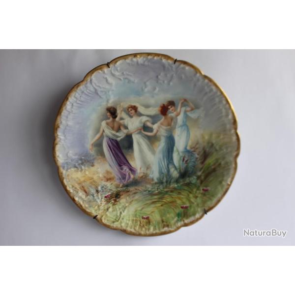 Grande assiette decorative Limoges Napoleon III femmes