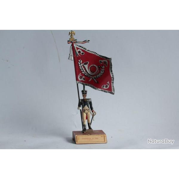 Soldat de plomb Porte drapeau Chasseurs � pied CBG Mignot