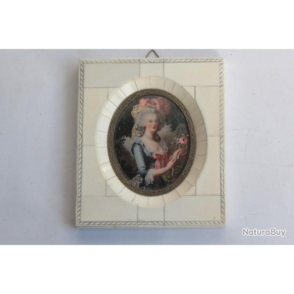 Peinture miniature Marie Antoinette N. Lebrun