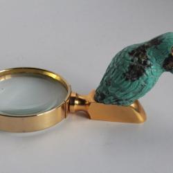 Loupe de bureau Toucan pierre sculpt&eacute;e Ira von F&uuml;rstenberg