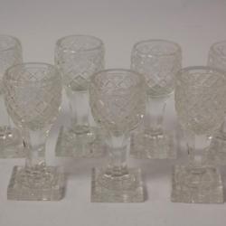 Verres &agrave; liqueur cristal taill&eacute; Empire XIXe si&egrave;cle