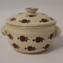 Plat couvert poterie Pommes Steiner Kiesen Suisse Art populaire