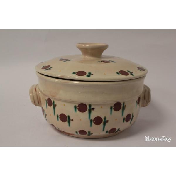 Plat couvert poterie Pommes Steiner Kiesen Suisse Art populaire