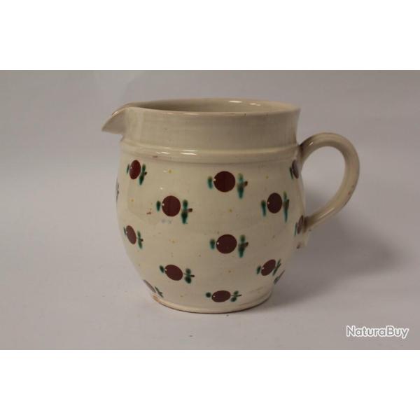 Pichet poterie Pommes Steiner Kiesen Suisse Art populaire