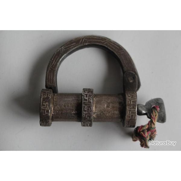 Ancien cadenas XIXe si�cle