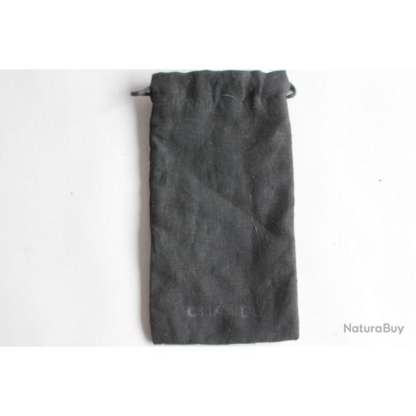 CHANEL Sac � poussi�re Housse Dustbag 18 x 9 cm