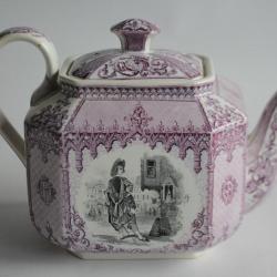 Ancienne Cafeti&egrave;re rectangulaire porcelaine Personnages illustres XIXe