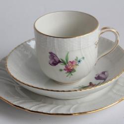 Tasse Assiette &agrave; dessert porcelaine KPM Berlin Allemagne