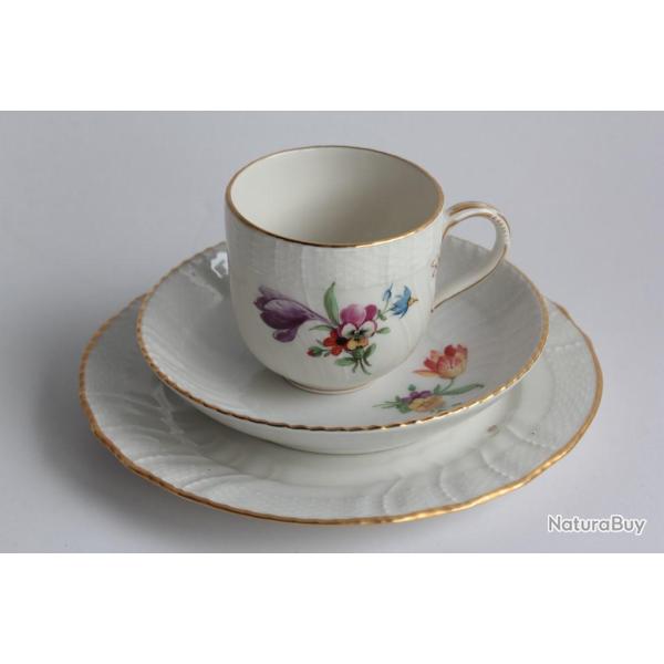 Tasse Assiette � dessert porcelaine KPM Berlin Allemagne