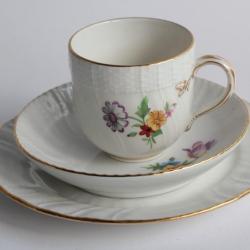 Tasse Assiette &agrave; dessert porcelaine KPM Berlin Allemagne