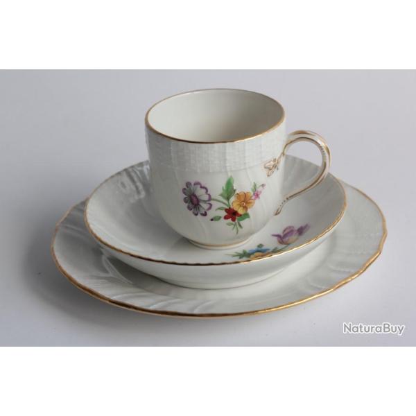 Tasse Assiette � dessert porcelaine KPM Berlin Allemagne