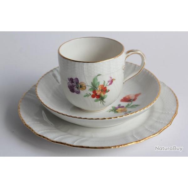 Tasse Assiette � dessert porcelaine KPM Berlin Allemagne