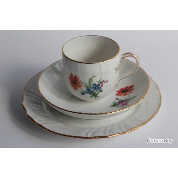 Tasse Assiette � dessert porcelaine KPM Berlin Allemagne