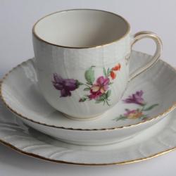 Tasse Assiette &agrave; dessert porcelaine KPM Berlin Allemagne