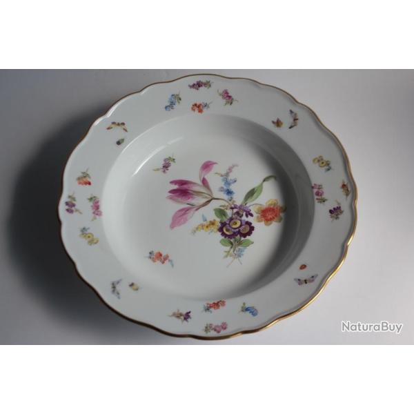 MEISSEN Assiette creuse porcelaine Fleurs Papillons XIXe si�cle
