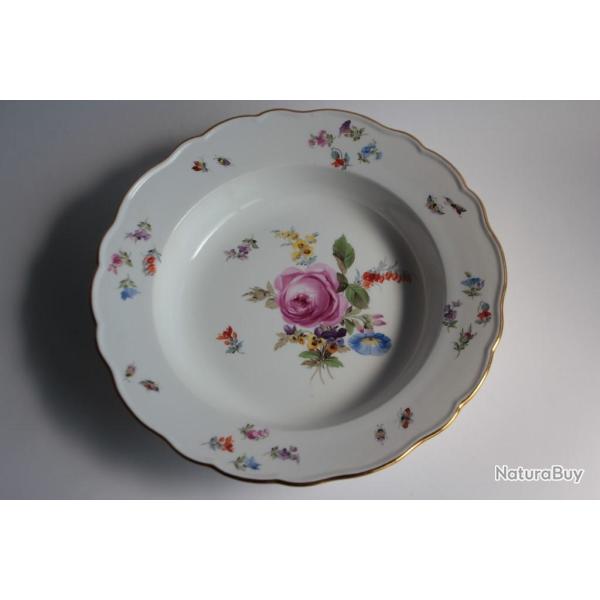 MEISSEN Assiette creuse porcelaine Fleurs Papillons XIXe si�cle