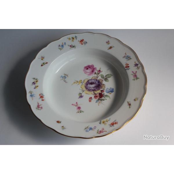 MEISSEN Assiette creuse porcelaine Fleurs Papillons XIXe si�cle