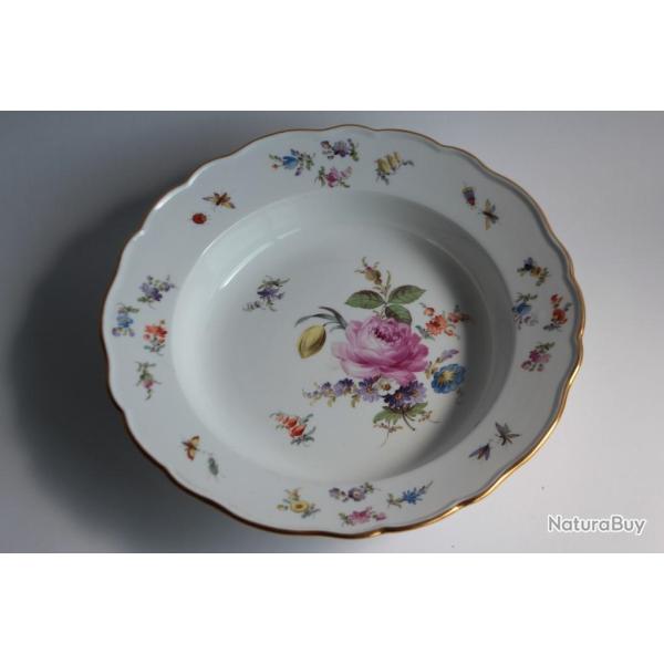 MEISSEN Assiette creuse porcelaine Fleurs Papillons XIXe si�cle