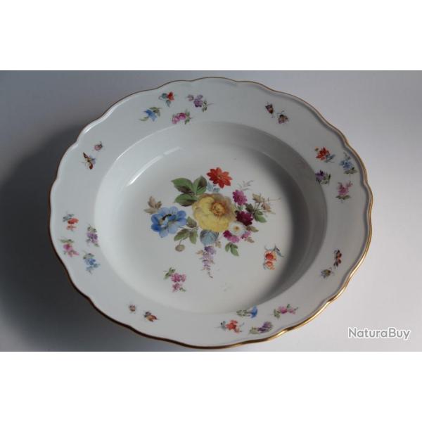 MEISSEN Assiette creuse porcelaine Fleurs Papillons XIXe si�cle
