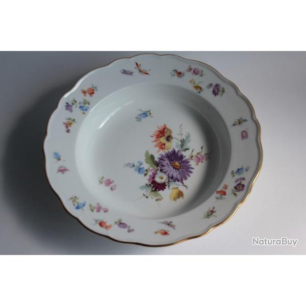 MEISSEN Assiette creuse porcelaine Fleurs Papillons XIXe si�cle