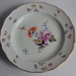 MEISSEN Assiette porcelaine Fleurs Papillons XIXe si&egrave;cle