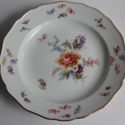 MEISSEN Assiette porcelaine Fleurs Papillons XIXe si&egrave;cle