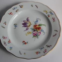 MEISSEN Assiette porcelaine Fleurs Papillons XIXe si&egrave;cle