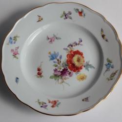 MEISSEN Assiette &agrave; dessert porcelaine Fleurs Papillons XIXe si&egrave;cle